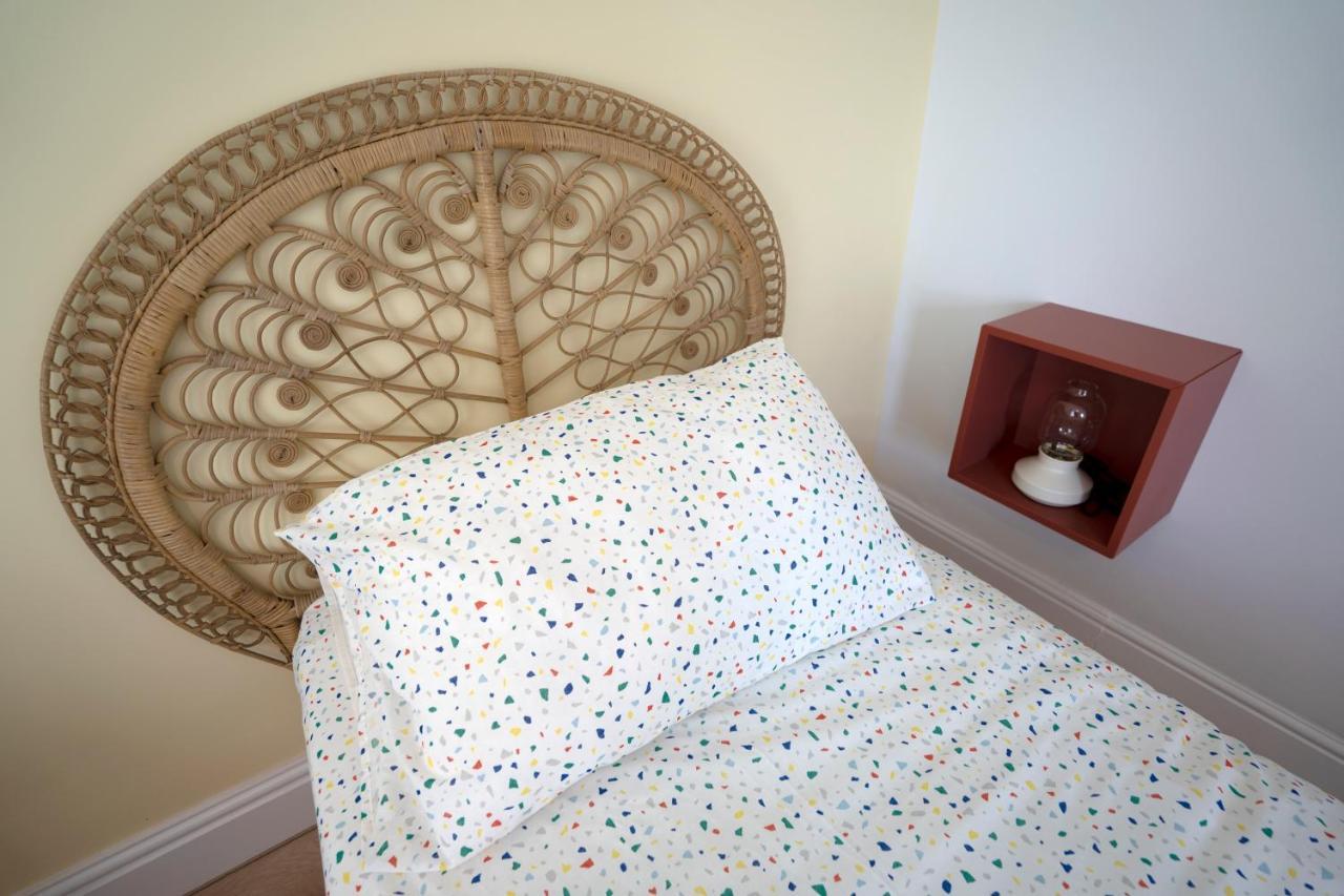 Beautiful Family Home In The Heart Of Суонси Экстерьер фото